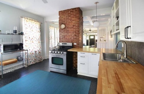 Crosstown House | Modern Midtown Bungalow - Walk to crosstown
