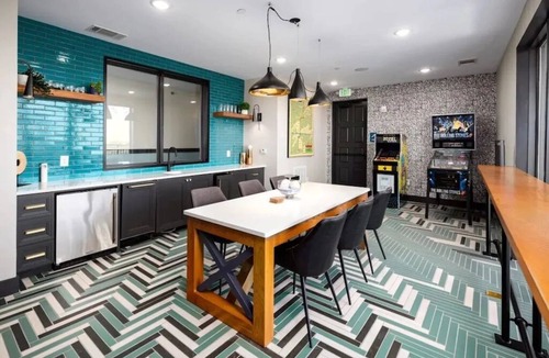Summerhill Condo | Modern Relaxing Condo overlooking Downtown Atlanta