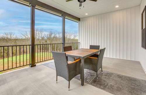 Rutland House | Modern Sadieville Home with Yard and Gas Grill!