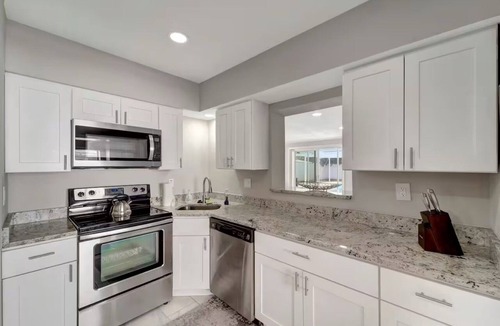 Sarasota House | Modern Sarasota Retreat Near Downtown & Beaches!