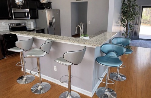Riverdale House | Modern Southern Charm Near Airport & Downtown ATL
