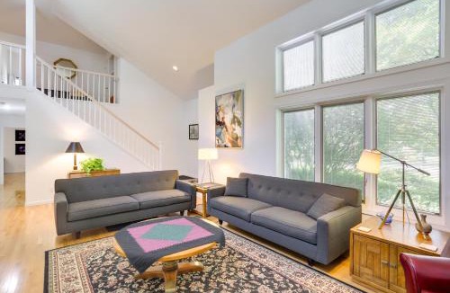 Granger House | Modern & Spacious Home - 6 Mi to Dtwn South Bend