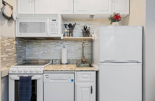Boyne Falls Condo | Modern updated Boyne Mountain studio condo in the Villa perfect for a small family or group