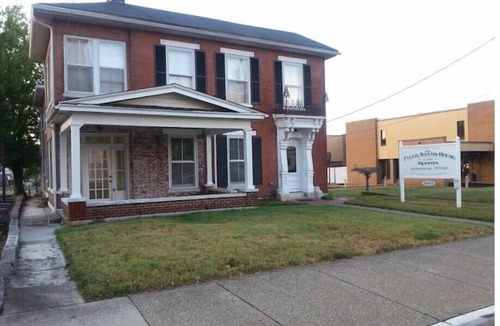 Bowling Green Apartment | Modern Urban Apt near Fountain Square and WKUnn