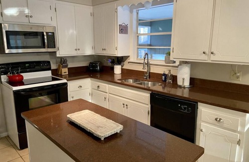 Pangburn Cabin | Mom and Pops Lodge: Nature's Retreat: ALL REASONABLE OFFERS CONSIDERED