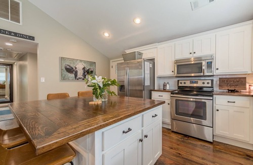 Dahlonega House | Montaluce & Wine country -Farmhouse Cottage~FirePit~Dahlonega