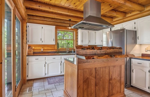 Monterey Cabin | Monterey Retreat Cabin