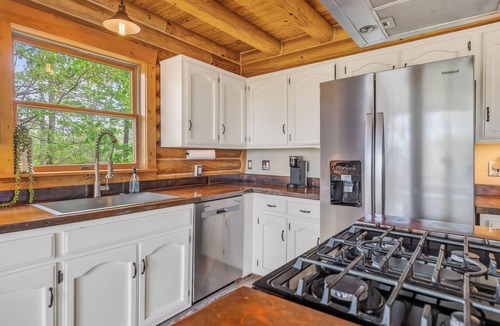 Monterey Cabin | Monterey Retreat Cabin
