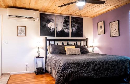 Sevierville House | Moonlight Cottage - Your Romantic & Scenic Escape