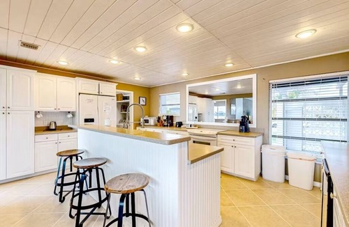 Edgewater House | Morgan Lake House: Clean and Open Floorplan with Stunning Views