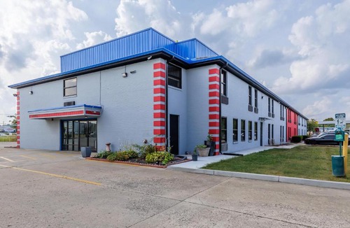 Franklin Hotel | Motel 6 - Franklin, OH
