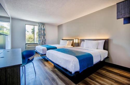 Clarksville Hotel | Motel 6 Jeffersonville, IN