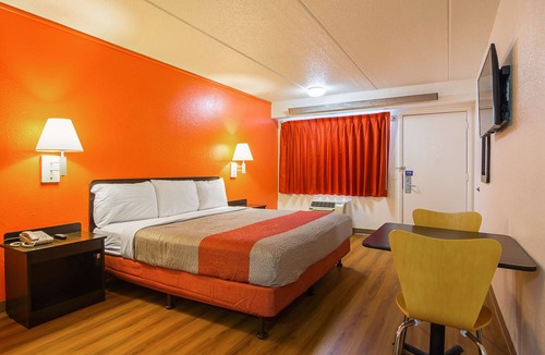 Tucker Hotel | Motel 6 Tucker, GA - Atlanta Northeast