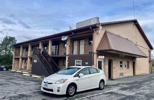 Fairlea Hotel | Motel M Lewisburg