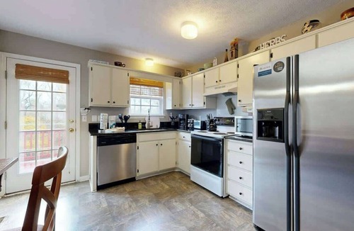 Mount Juliet House | Mount Juliet Home on 1 Acre | Private Outdoor Space | 30 Minutes to Nashville
