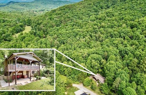 Tiger Cabin | Mountain Bliss-Game & Theater Rm, Fire Pit, Pets , Fiber WiFi
