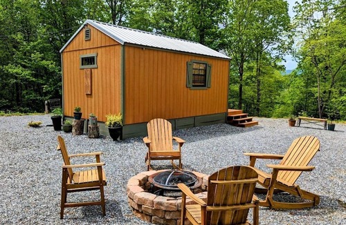 Sylva Cabin | Mountain Cabin Retreat with Firepit & River Views in Sylva, North Carolina