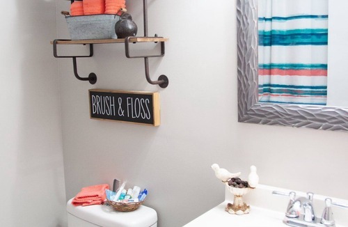 Flat Rock Cottage | Mountain cottage with all the special touches of home