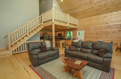 McHenry Ski Chalet | Mountain Escape! Deep Creek Lake Maryland