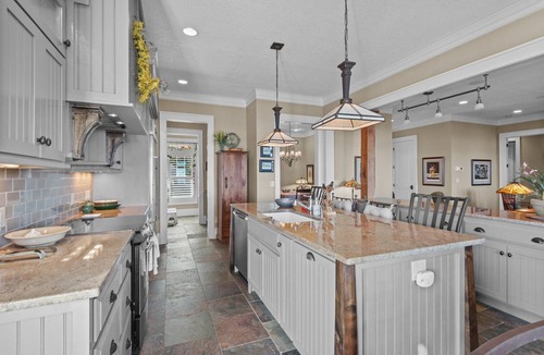 Apple Ridge House | Mountain Lilly - huge views, three ensuites, 10min to Blowing Rock