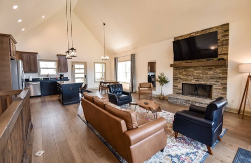 Ellijay House | Mountain view home with wood fireplace, game tables, firepit, & AC