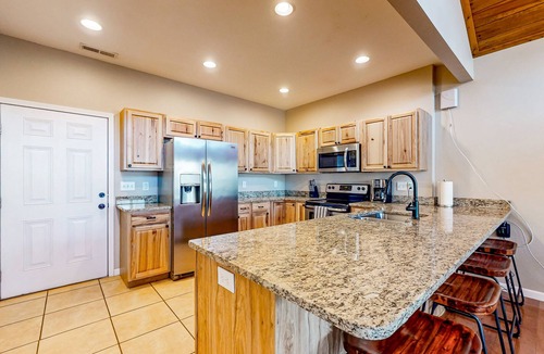 Marble House | Mountain-view log home w/furnished deck, firepit -hiking, biking, national parks