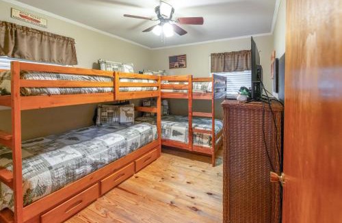 Almond House | Mountain Views | Hot Tub | Near Bryson City