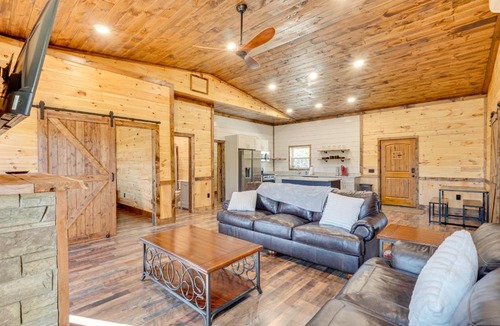 Unaka House | Near Hiking Trails: Mtn-View Haven in Englewood!