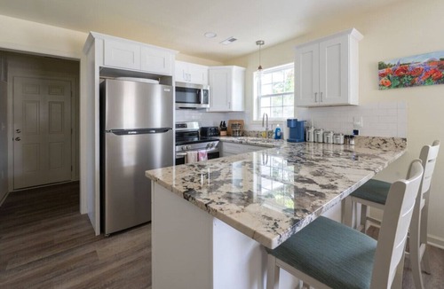 Kernersville House | Nelson Street Cozy Getaway