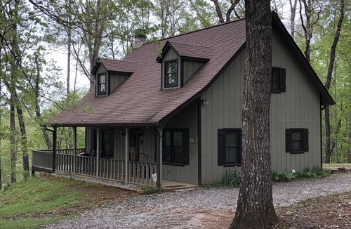 Demorest Cabin | Nestled in the Northeast Georgia Mountains.