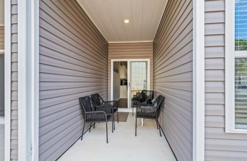 Little River House | New 3BR Townhouse Near NMB Sports Complex