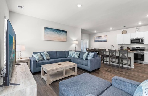 Little River House | New 3BR Townhouse Near NMB Sports Complex