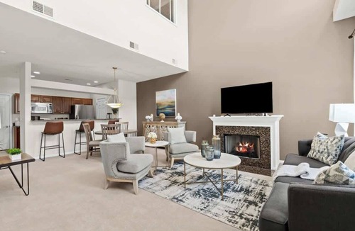 Auburn Hills House | NEW Auburn Hills DT Condo.