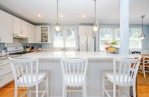 New Buffalo Cottage | New Buffalo Home With Private Heated Pool!
