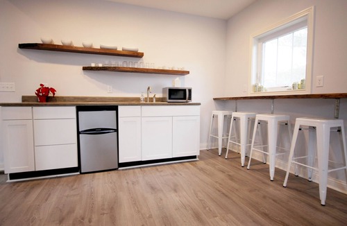 Old Louisville House | New. Clean and affordable!