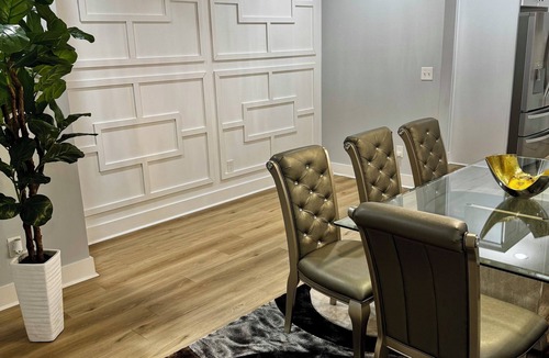 Paw Creek House | New Contemporary Vacation House Uptown Charlotte
