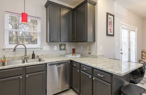 Ponderosa - Wingate House | NEW! Cozy CLT Home: Yard + Min to Uptown & Airport