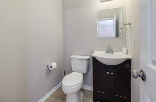 Ponderosa - Wingate House | NEW! Cozy CLT Home: Yard + Min to Uptown & Airport