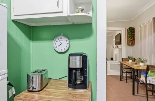 Matewan House | New! Cozy Green Cottage! 3-bedroom house in charming Matewan. Pet-Friendly!