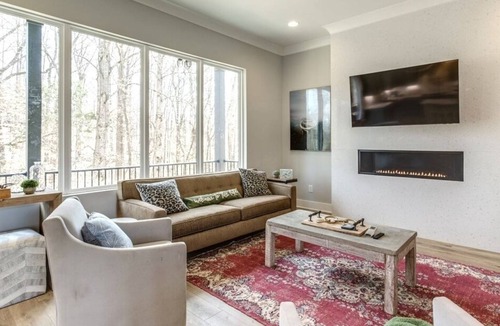 Winchester Cottage | NEW!! Gentleman Jack's Retreat- Lake Front on Tim's Ford