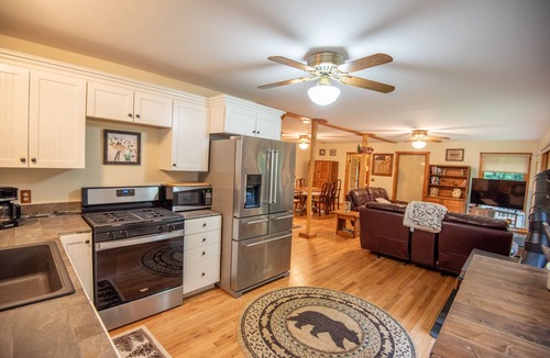Warrensville Cabin | NEW! Getaway in Warrensville w/ Creek & Fire Pit