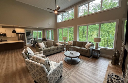 Big Creek House | New Lakefront Estate | Sleeps 36 | Private Dock