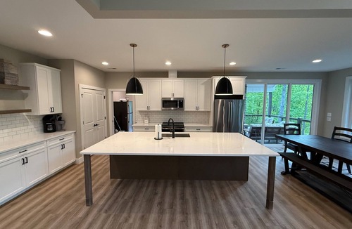 Big Creek House | New Lakefront Estate | Sleeps 36 | Private Dock