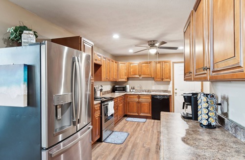 Somerset House | NEW! Lakelife at Somerset - Hot Tub, Deck & Views 4-Bedroom Home - Handicap accessible