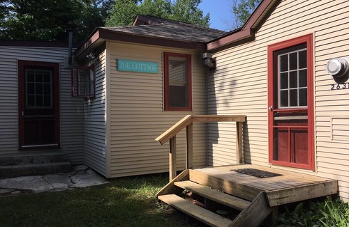 Lake Leelanau Cottage | New Listing! Leelanau Cottage near Good Harbor Beach