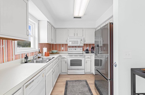 Pelican Bay House | New Listing! Pelican Bay 40 - Golf & Beach Beauty!