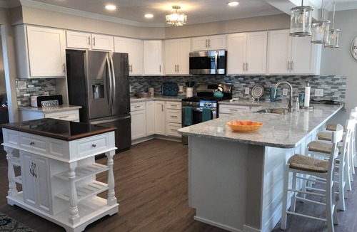 Traverse City House | NEW LISTING - West Bay View - Upscale newly renovated cottage on M-22