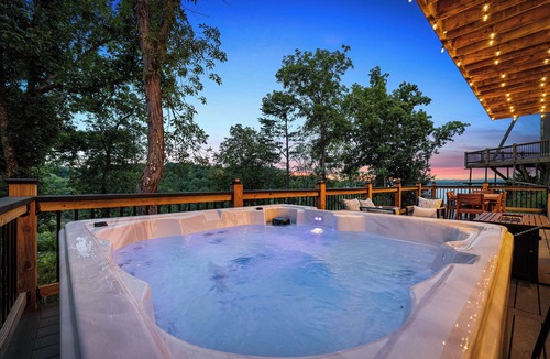 Sevierville Cabin | NEW Luxury Cabin, Lake and Mountain Views/Easy Access to Pigeon Forge!