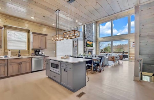 Sevierville Cabin | NEW/Mountain Views/Pool/Hot tub/Firepit/Game Room