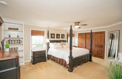 Franklin House | NEW Outdoor Oasis Pool, Hot Tub, Firepl, 6 bedr